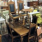 195 5210 DINING ROOM SET